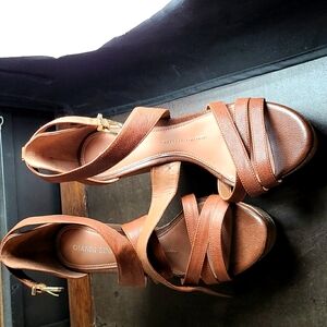 Gianni Binion Wedges